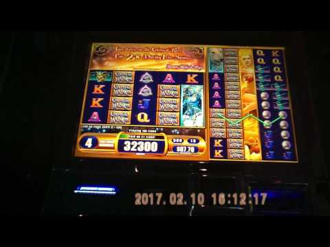 BACK TO BACK BIG WIN BONUSES on COLOSSAL WIZARDS slot machine #27