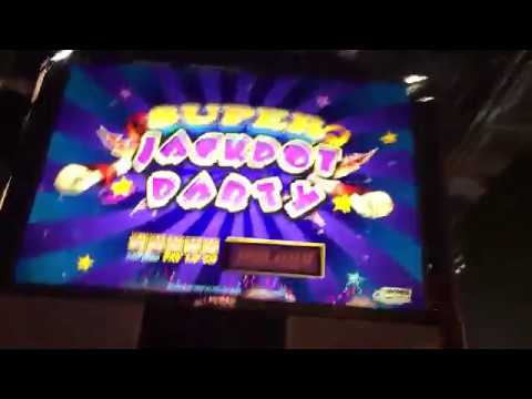 Super jackpot party slot machine bonus big win!