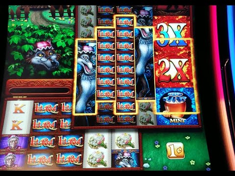 Huge Win On LIL RED Colossal Slot